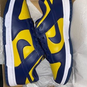 Dunk low Michigan